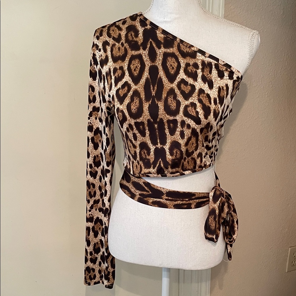 “Shein” Leopard Print One-Shoulder Top!